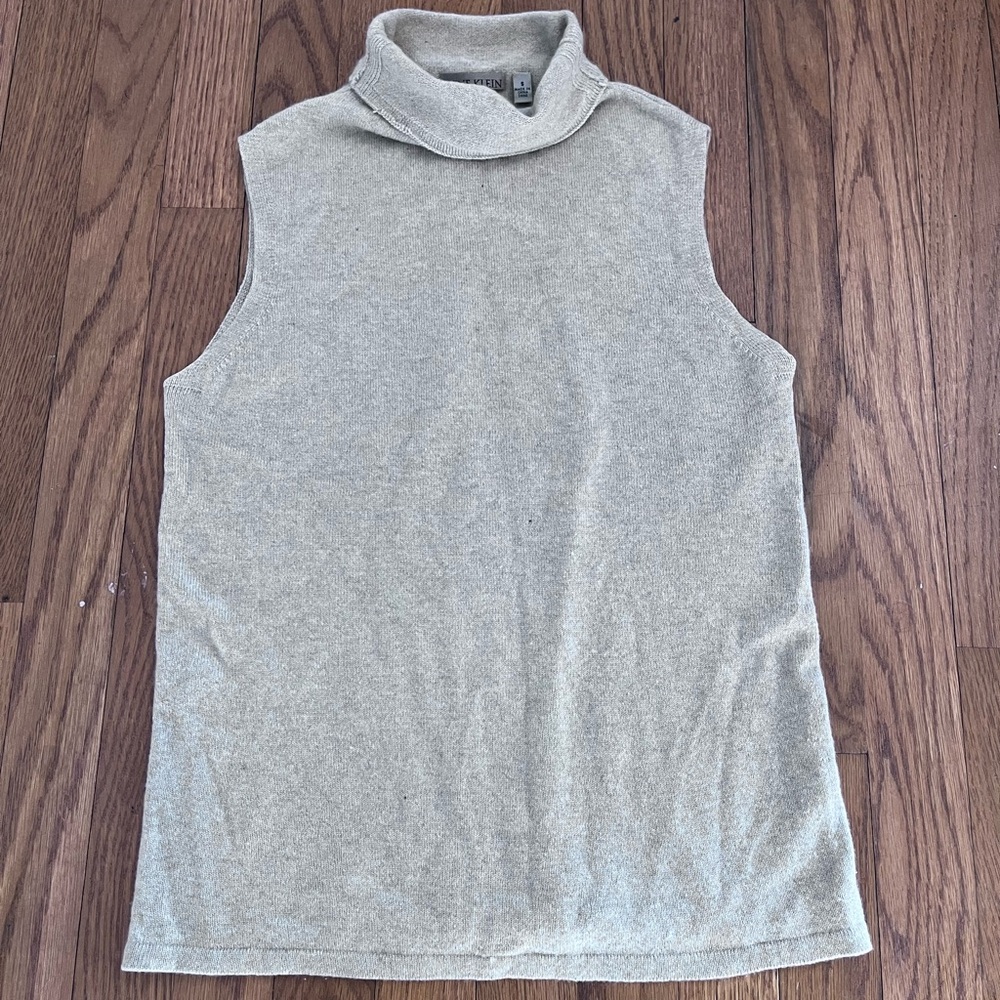 Anne Klein 100% cashmere sweater tank size S